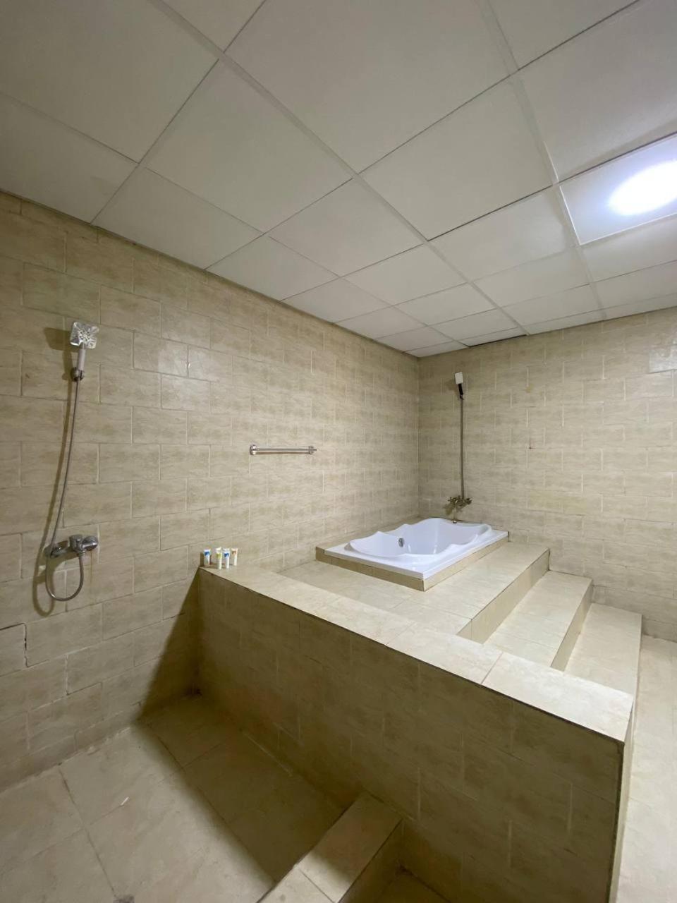 Sekhmet Retreat Centre Otel Luksor Dış mekan fotoğraf
